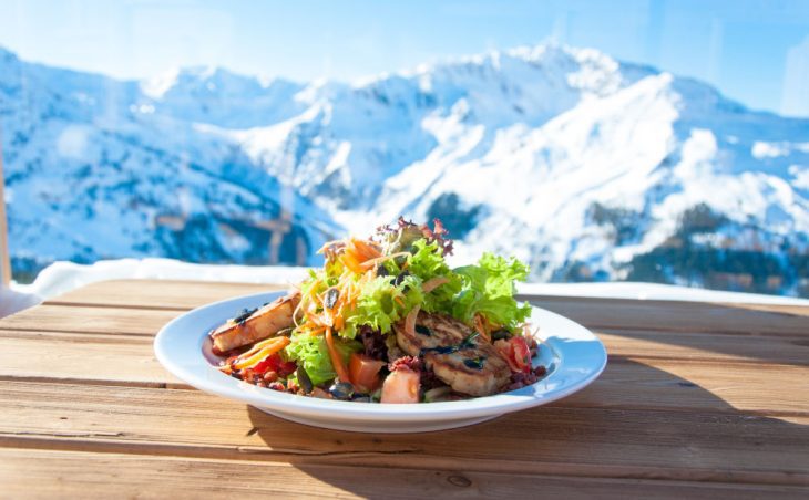 Can You Ski Just After You’ve Eaten? Here’s What You Need to Know